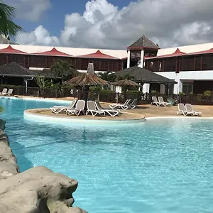 Appartement Le Camassia - De Standing Dans Résidence Privée Avec Accès Piscine Et Plage. Guadeloupe